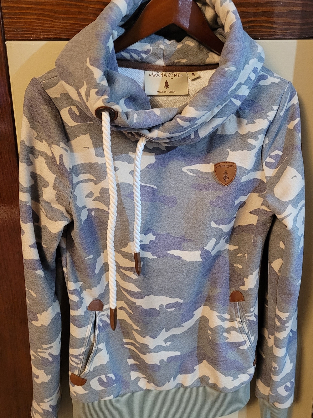 Wanakome Fall Cabincore Hiking Outdoors Camo Cowl Pullover
